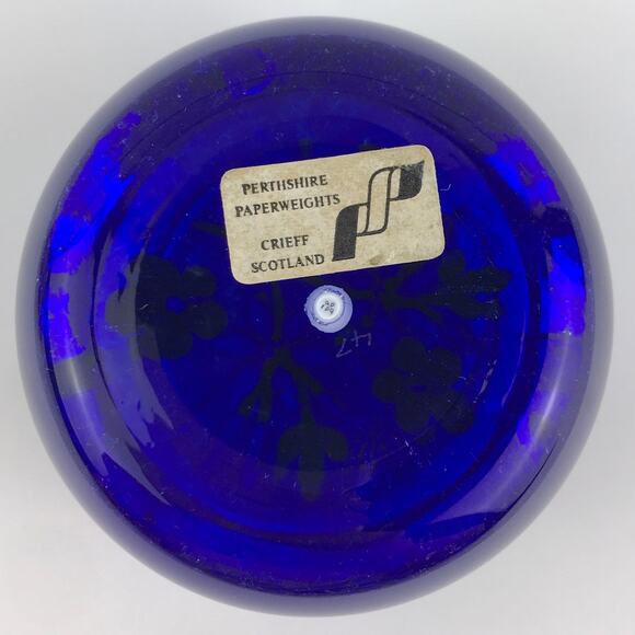 Perthshire 1999E Bouquet on Blue Lampwork Clematis Flower Faceted Paperweight - Picture 2 of 13